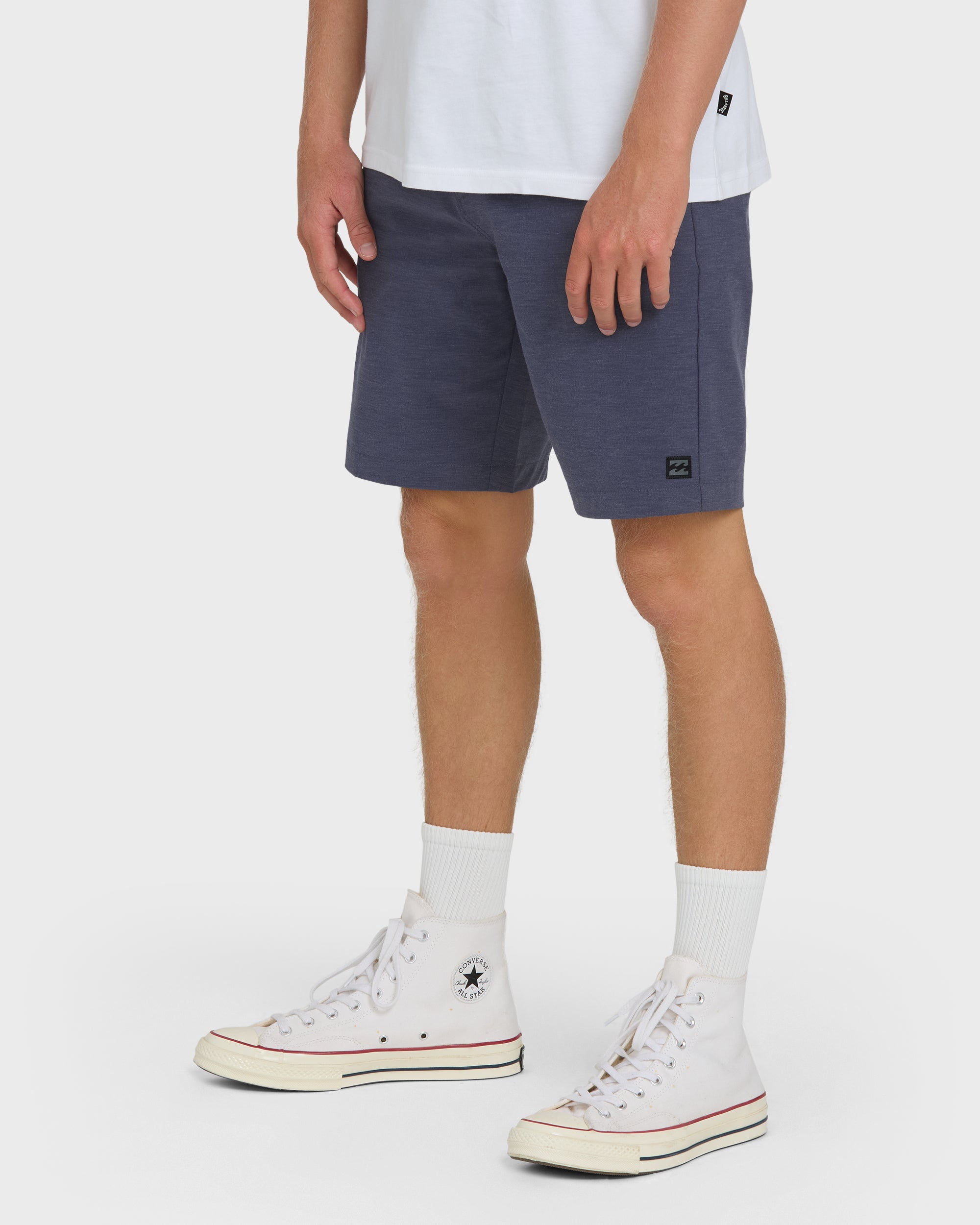 Primary Submersible 19 Hybrid Shorts - Dark Gray
