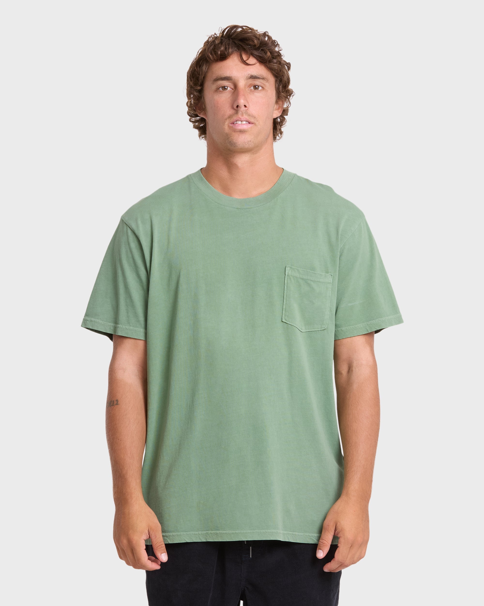 Essential Wave Washed Premium Short Sleeve Pocket Tee - Hedge Green